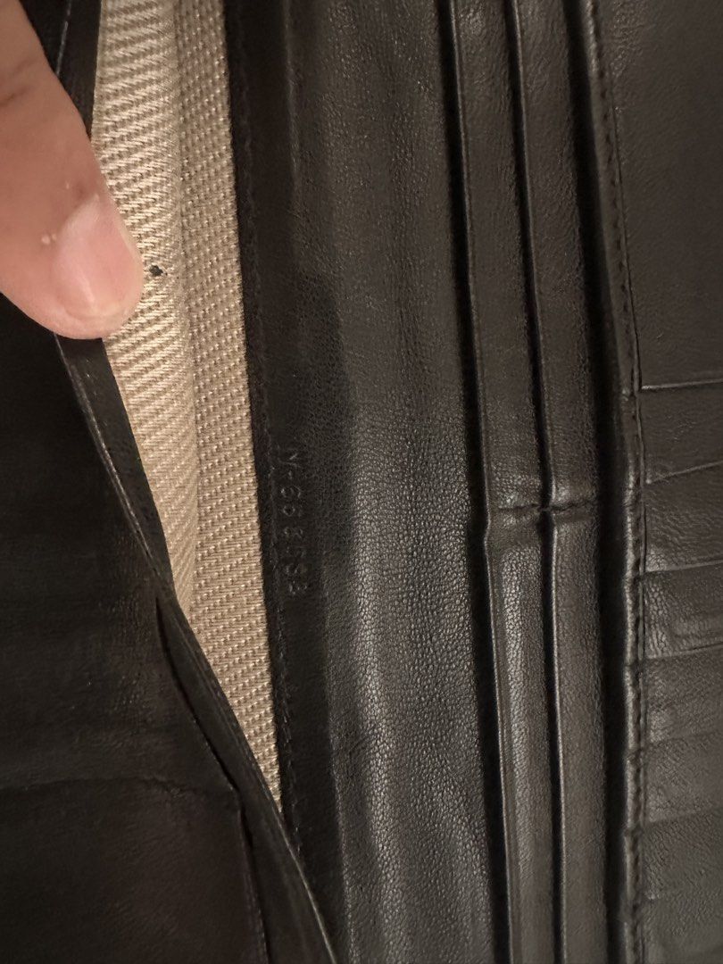 Ferragamo wallet for Men (Category: Luxury Bags & Wallets) located in Caloocan City. Submitted by quickmoon.b44553 (Listing ID 1465389226, Image 3). Description: COP through LBC.