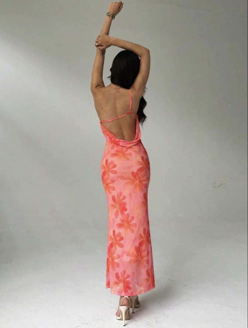 Floral Asymmetric Maxi Dress (Category: Dresses) located in Manila. Submitted by casey_annn (Listing ID 1465514745, Image 2). Description: Size Large// used once only Material: Mesh.