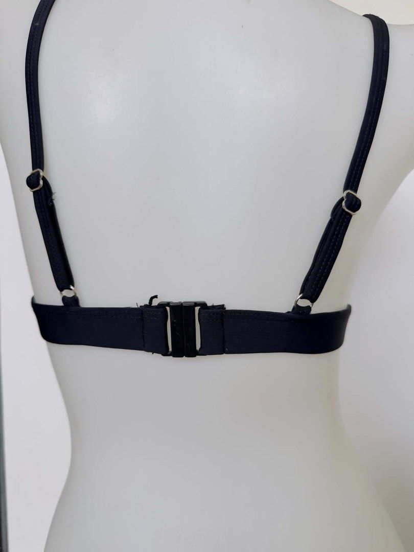 flower black bra nopads 34Ab (Category: Undergarments & Loungewear) located in San Jose. Submitted by 99ners (Listing ID 1465500448, Image 2). Description: .