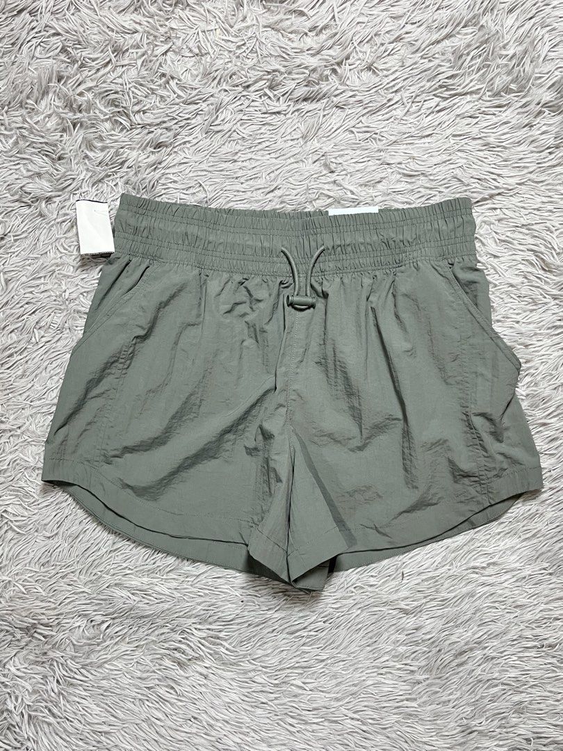 FLX Active Shorts (Category: Activewear) located in Dipolog. Submitted by krstnagnis98 (Listing ID 1465399296, Image 1). Description: FLX Active Shorts Large on tag Like new Authentic .
