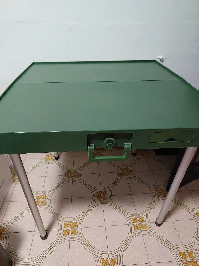 Foldable Table (Category: Tables & Sets) located in Singapore. Submitted by angelstar7 (Listing ID 1464789336, Image 3). Description: Can used indoor or outdoor Color green foldable table Self collect at blk Nego/ Fast Deal.