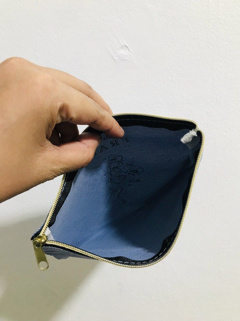 FRANCE POUCH (Category: Purses & Pouches) located in Gamu. Submitted by 2022bagsbunny (Listing ID 1465413049, Image 3). Description: .