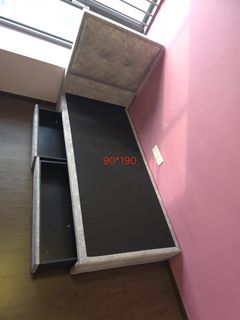 (Category: ) located in . Submitted by yongwu0513 (Listing ID 1465519706, Image 1). Description: .