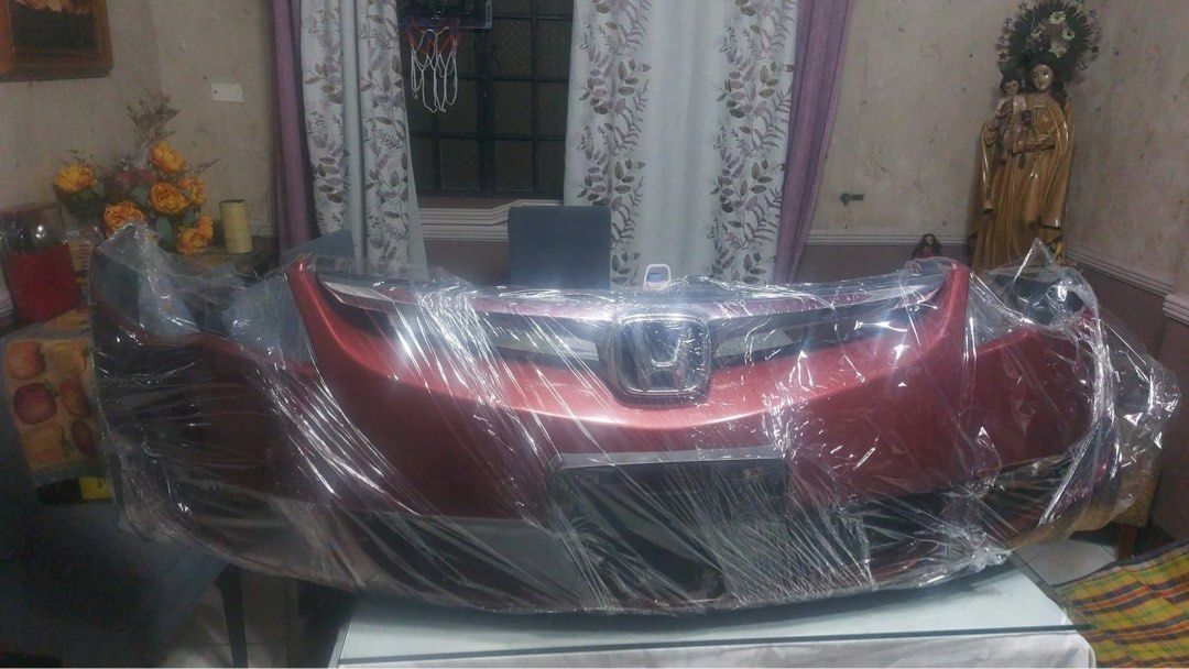 Front bumper for Honda Civic FD 2006-2011 (Category: Body Parts and Accessories) located in Manila. Submitted by sunamixd (Listing ID 1465578601, Image 3). Description: Selling Front bumper without foglights emblem+grill+plate holder reinforced side clips with free 2pcs steel lifter.