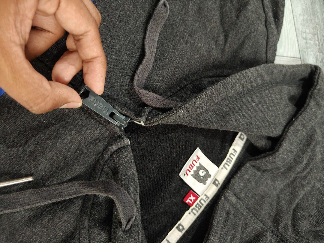 FUBU Y2K Script (Category: Hoodies) located in Tacurong. Submitted by groovyf1nds (Listing ID 1465406649, Image 2). Description: FUBU Y2K SCript Condition: Excellent Color rate: 10/10 Size: Large Dimes: 23 width, 28.5 length.