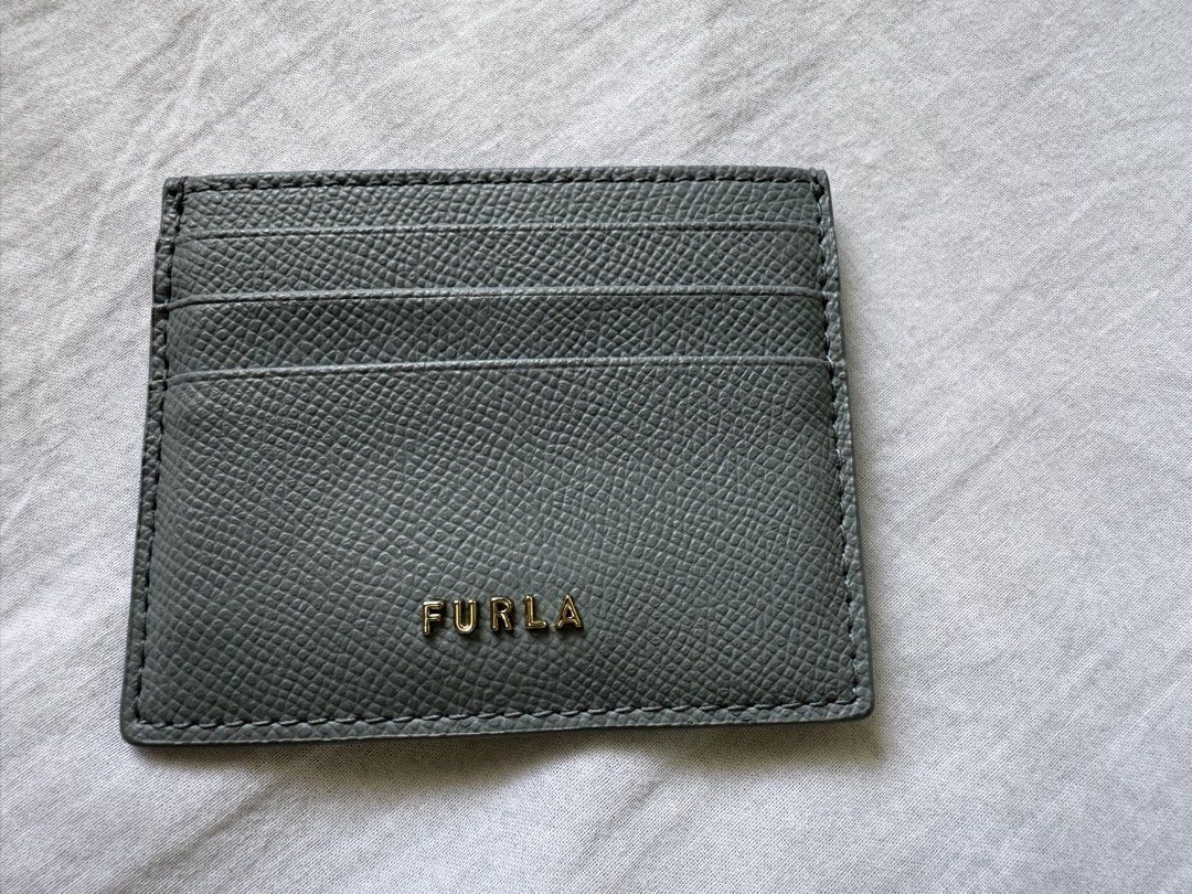 Furla Leather Card Holder Wallet (Category: Wallets & Card holders) located in Manila. Submitted by cmm2025 (Listing ID 1465402141, Image 1). Description: .
