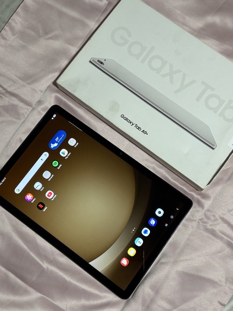 Galaxy Tab A9+ WiFi (128GB) (Category: Android) located in Las Pinas. Submitted by eggspresso (Listing ID 1465443803, Image 2). Description: Color: Silver Storage: 128GB Bought April 2025 Lightly used for POS purposes Comes with unit and box only, no cord Please check photos for flaws/dent on the back cover .