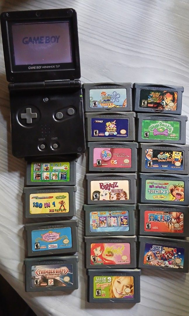 Game Boy Advance SP (Category: Nintendo) located in Manila. Submitted by shoppebymaria (Listing ID 1465458596, Image 1). Description: Hindi ko po mapagana yung mga cartridge nastucked ng super tagal. 3k na lang po all in..