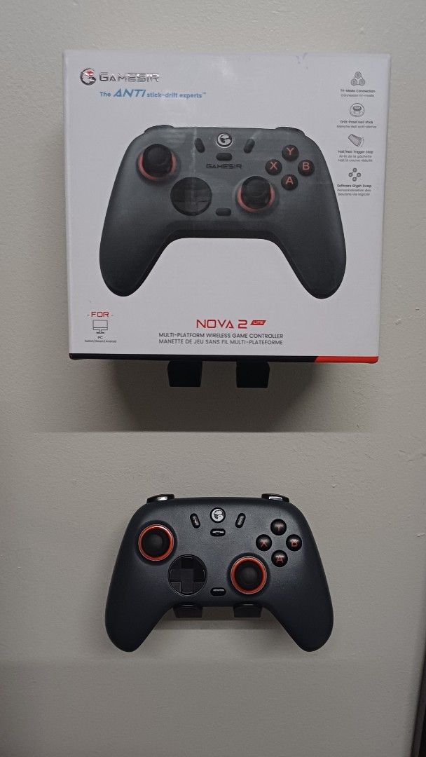 GAMESIR NOVA 2 LITE (Category: Controllers) located in Malabon City. Submitted by dosquit (Listing ID 1465490282, Image 3). Description: Good as new 1 month old /can send proof used only for photoshoot and content complete, box, cable, paper..