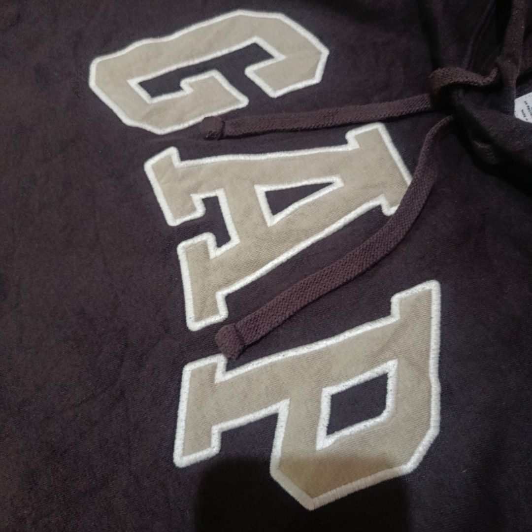 Gap Choco Brown Hoodie rare‼️ (Category: Coats, Jackets and Outerwear) located in Kiblawan. Submitted by joey012602 (Listing ID 1465573779, Image 3). Description: GAP HOODIE ‼️ choco Brown color rare 📌 Large - 23/27 Dimension Im very Excellent Condition Davao location Ship J&T.