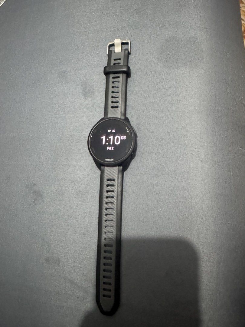 Garmin 165 (Category: Wearables & Smart Watches) located in Quezon City. Submitted by legallyyours02 (Listing ID 1465418792, Image 2). Description: With free unopened protector With box Purchased last year but barely used 99% smooth.