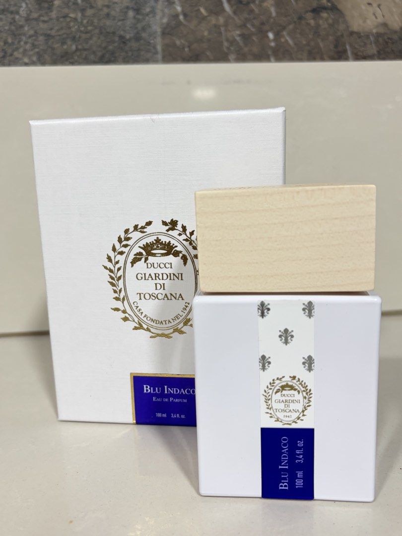 Giardini Di Toscana Blu Indaco Eau De Parfum 100ml (Category: Fragrance & Deodorants) located in Pasig City. Submitted by kaikaid (Listing ID 1465549826, Image 1). Description: Giardini Di Toscana Blu Indaco Eau De Parfum (100ml / 3.4 fl. oz.) few sprays missing Location: Pasig, Ortigas Courier: Gogo express or Lalamove or grab SF C/O buyer No rush shipping, no low baller please - Premium unisex niche fragrance, made in Bibbiena, Italy - Comes in
