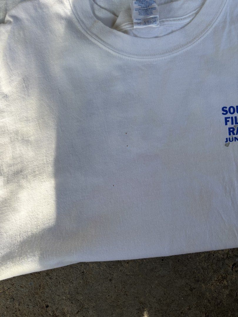 Gildan Shirt (Category: Tshirts & Polo Shirts ) located in Calauan. Submitted by charles50266 (Listing ID 1465477786, Image 3). Description: Gildan Graphic t-shirt Red Sprint Car graphic filtration race nite 2XL on tag ♻️width : 25 ♻️length: 30.5.