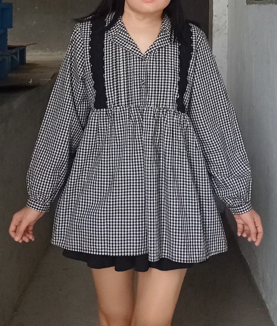 Gingham korean inspired top (Category: Others Tops) located in Davao. Submitted by kannikasok1987 (Listing ID 1465442987, Image 2). Description: Cotton Bust 38 Waist up 38 L 28 bnew quality.