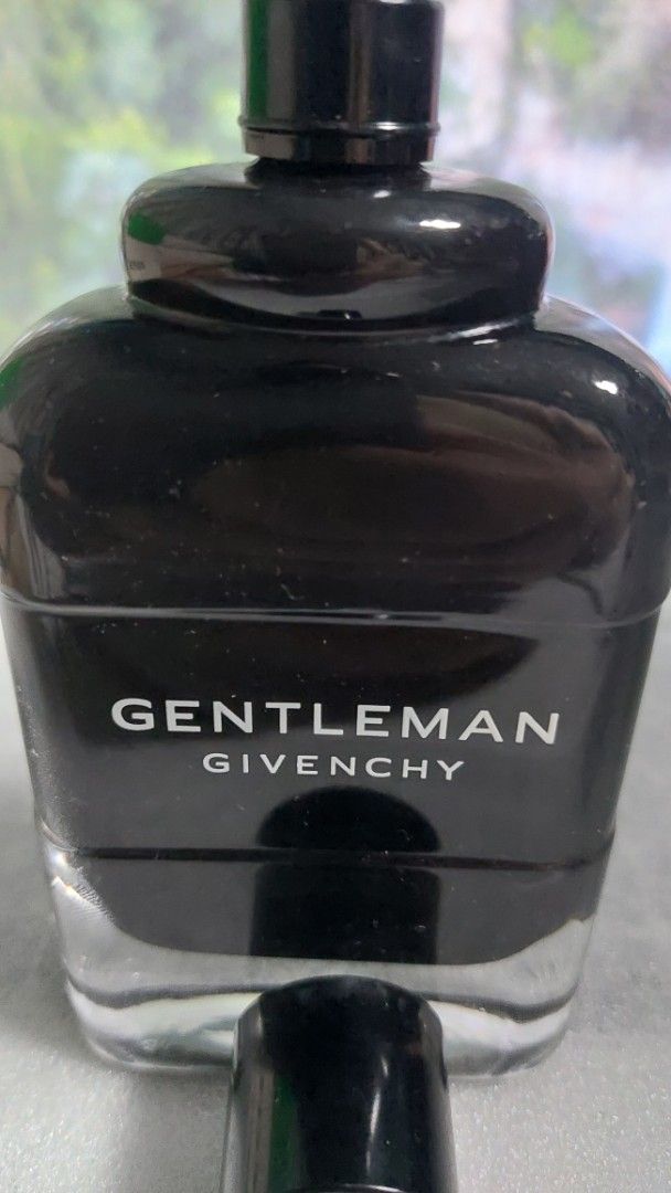 Givenchy Gentleman Eau de Parfum (Category: Fragrance & Deodorants) located in Paranaque City. Submitted by justcody (Listing ID 1465545939, Image 3). Description: - A discontinued gem. No longer in production - One of the "Iris trinity" of men's fragrances - Guaranteed authentic/original Givenchy Gentleman fragrance - Few sprays missing - Atomizer sprays properly and smoothly - Sleek black and clear glass design with embossed logo cap - Versatil