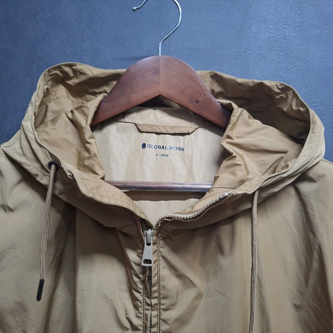 Global Work Lightweight Hooded Windbreaker (Category: Coats, Jackets and Outerwear) located in Manila. Submitted by have.thrift (Listing ID 1465459583, Image 2). Description: 𝐏𝐫𝐢𝐜𝐞: ₱ 599 𝐉𝐚𝐜𝐤𝐞𝐭: Global Work Lightweight Hooded Windbreaker 𝐒𝐢𝐳𝐞: L28" x W25" 𝐂𝐨𝐧𝐝𝐢𝐭𝐢𝐨𝐧: LIKE NEW 🏁 𝐅𝐚𝐛𝐫𝐢𝐜: No Holes, No Tears 𝐂𝐨𝐥𝐨𝐫: Preserved 𝐂𝐥𝐨𝐬𝐮𝐫𝐞𝐬: Zippers Perfectly Working 𝐒𝐭𝐚𝐢𝐧𝐬: None 𝐒𝐡𝐢𝐩𝐩𝐢𝐧𝐠 Nationwide 