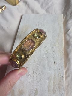 (Category: ) located in . Submitted by little.reddot.relics (Listing ID 1465392675, Image 1). Description: .