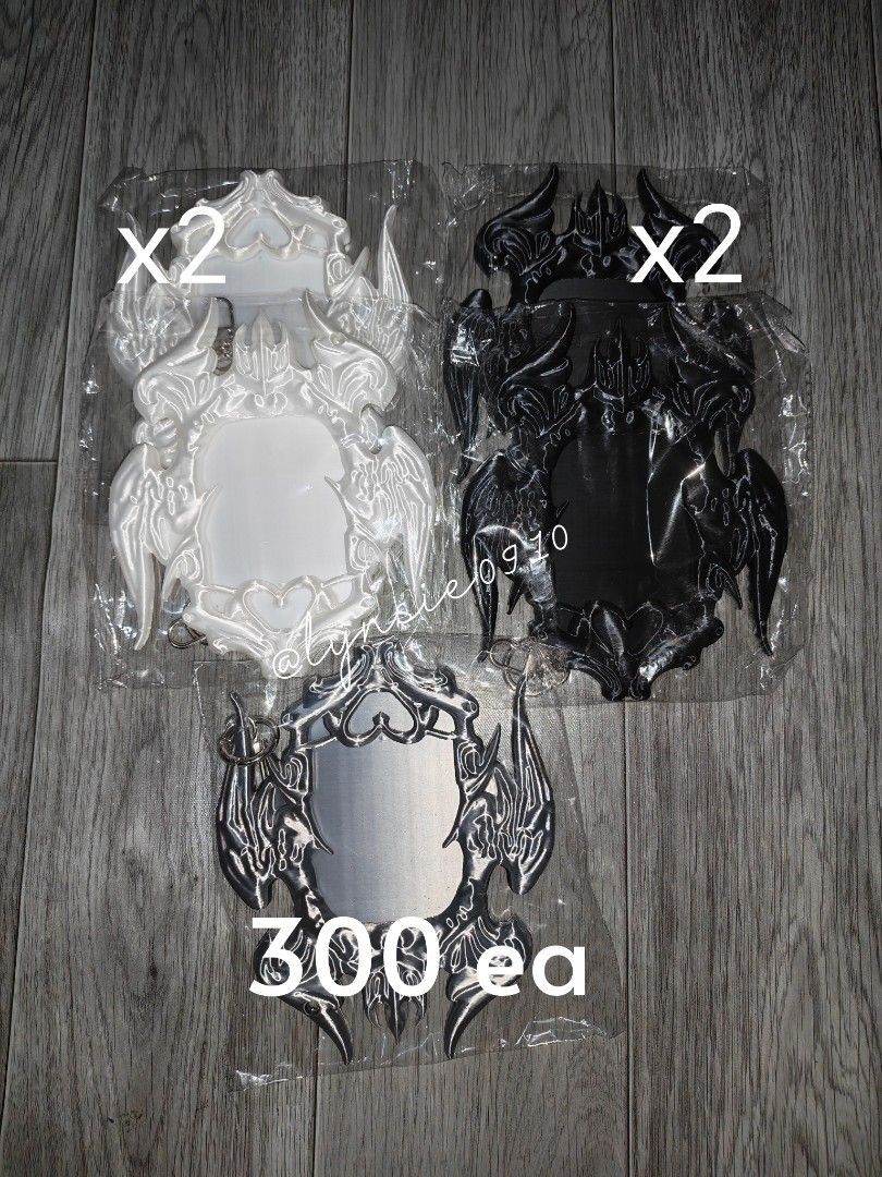 Gothic photo holder (Category: Vintage Collectibles) located in Manila. Submitted by lynsie0910 (Listing ID 1465561027, Image 2). Description: WTS LFB ONHAND '' Gothic Angel Photocard holder '' ₱300 ea — mod: jnt, lalamove — PAYO/ 1 week dop ndrp dp — x no cancellations dm / reply to claim! 🏷️ aespa kpop newjeans snsd exo pc ph.