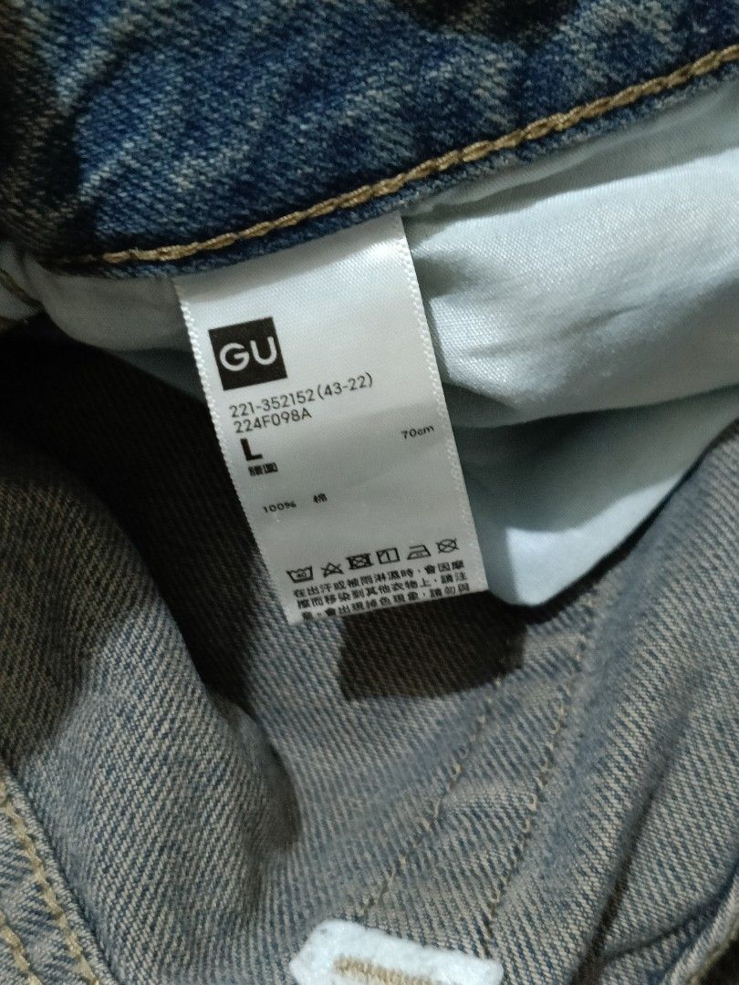 GU HIGH STRAIGHT ANKLE JEANS (Category: Jeans) located in Caloocan City. Submitted by aaa_ladies (Listing ID 1465421042, Image 3). Description: LARGE ON TAG SIZE: 30-31 TAPE MEASURE LENGTH: 37.
