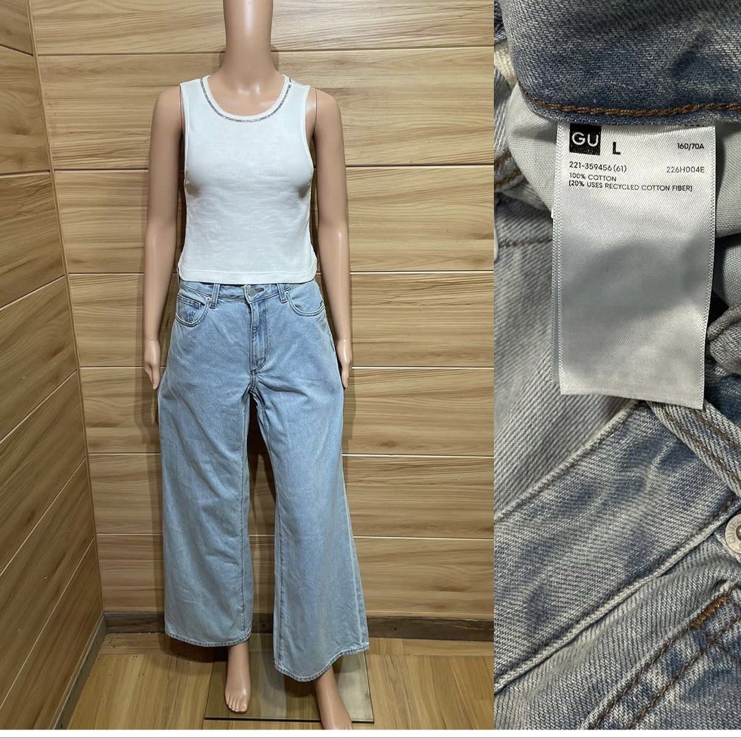 GU Light Wash Wide Leg Jeans (Category: Jeans) located in Paranaque City. Submitted by lexiabayabed (Listing ID 1465416935, Image 1). Description: - Brand: GU - Style: Light wash wide leg jeans with classic denim styling - Size: L on tag but fits Medium waist 28 - Material: 100% cotton (contains 20% recycled cotton fiber) - Features: Relaxed fit through the legs, zip fly, and belt loops - Condition: Great for casual, everyday wear.
