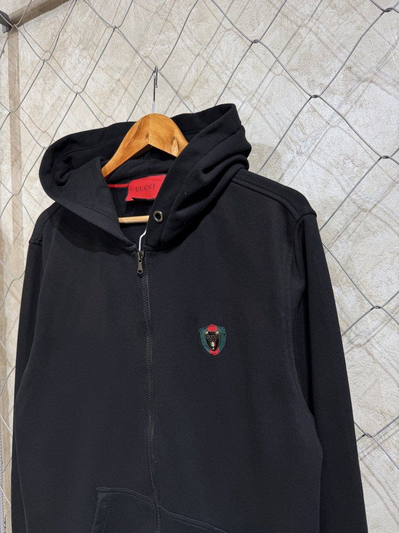Gucci Black Hoodie. (Category: Coats, Jackets and Outerwear) located in Manila. Submitted by ardobe.mnl (Listing ID 1465535473, Image 3). Description: Size: Medium Dimes: 21.5x26.5 Condition: Excellent Flaw: Unnoticeable Fadings, check last 3 photo. (Black na black pa sya) Dm for inquiries! 📥.