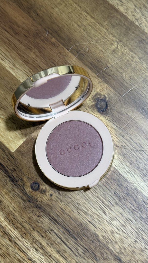 Gucci Blush De Beaute Rosy Beige (Category: Makeup) located in Pasig City. Submitted by djddmd (Listing ID 1465484602, Image 3). Description: 🤍 05 Rosy Beige - used once Loc: Kapitolyo MOP: BPI, Gcash MOD: Grab, Lalamove **sf shouldered by buyer.