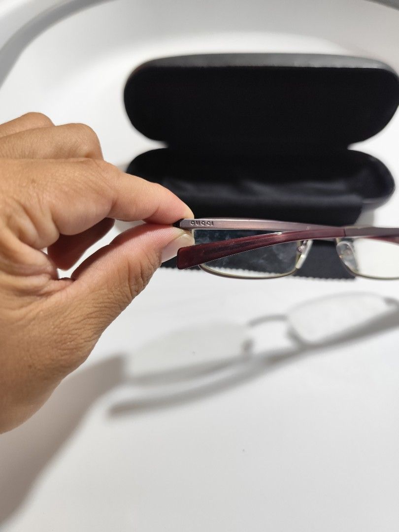 Gucci Frame (Category: Sunglasses & Eyewear) located in Cebu City. Submitted by icoolectnsellect (Listing ID 1465517851, Image 3). Description: Issue: Dirt and RX lens. Bought at Garage Sale. Authenticity not Guaranteed, di ko alam if legit or Fake. Buy @ your own Risk. All EyeGlasses or Sun Glasses ay may Grado or Prescription Glasses. Please be careful para di masira mata nyo, you can change the lens and frame na lng kunin. Not sure if Replacea