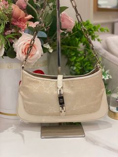 (Category: ) located in . Submitted by watchluxury888 (Listing ID 1465475256, Image 1). Description: .