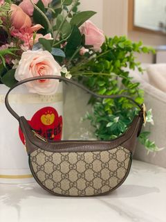 (Category: ) located in . Submitted by luxshare_preloved_ (Listing ID 1465454685, Image 1). Description: .