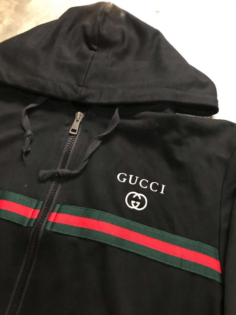GUCCI ZIP UP HOODIE (Category: Coats, Jackets and Outerwear) located in Ajuy. Submitted by wizerabbit420 (Listing ID 1465548073, Image 2). Description: GUCCI ZIP UP HOODIE NO SIZE ON TAG OFF/LEGIT 21/22x27 NO ISSUE 10/10 CONDITION 📥.