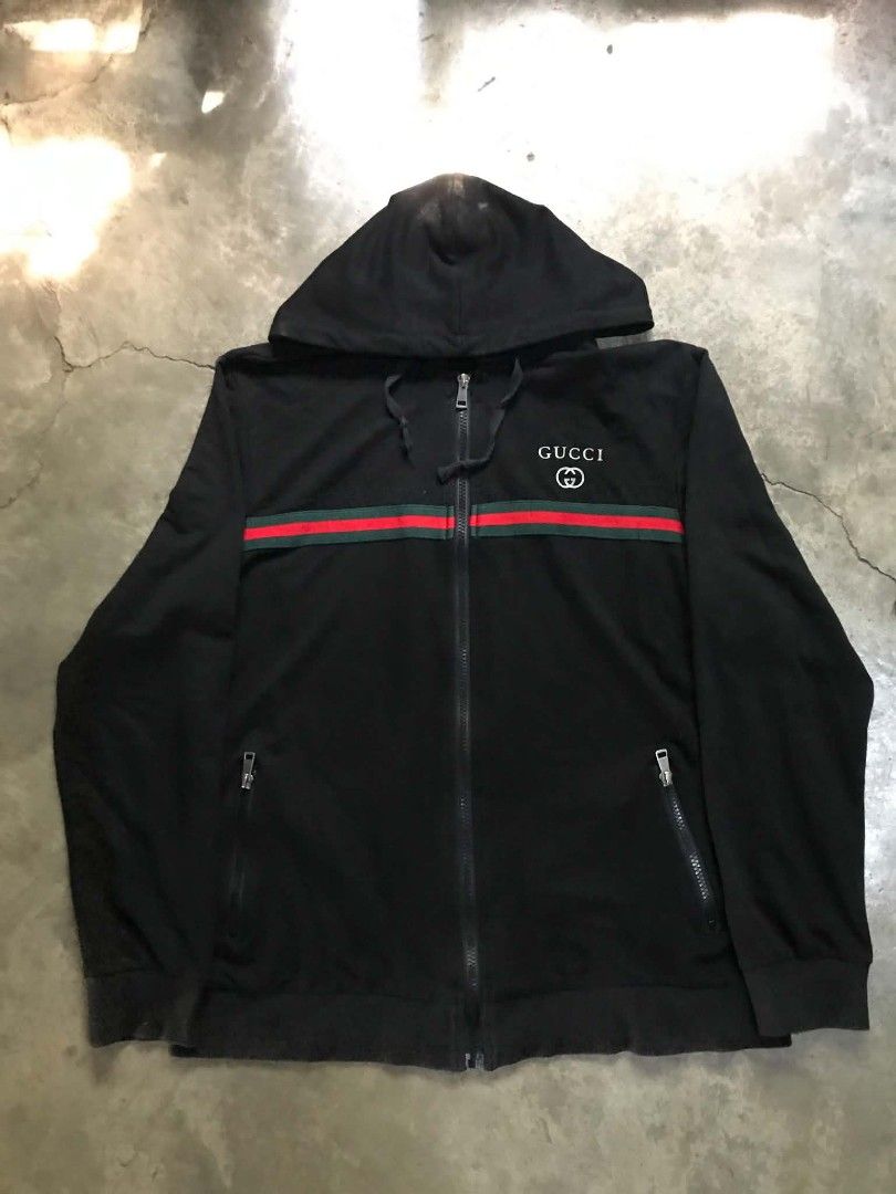GUCCI ZIP UP HOODIE (Category: Coats, Jackets and Outerwear) located in Ajuy. Submitted by wizerabbit420 (Listing ID 1465548073, Image 1). Description: GUCCI ZIP UP HOODIE NO SIZE ON TAG OFF/LEGIT 21/22x27 NO ISSUE 10/10 CONDITION 📥.