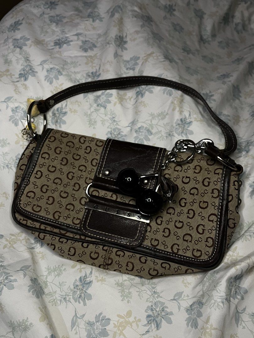 GUESS KILI BAG NEEDS REPAINT (Category: Shoulder Bags) located in Butuan. Submitted by darlingdressco. (Listing ID 1465509120, Image 1). Description: .