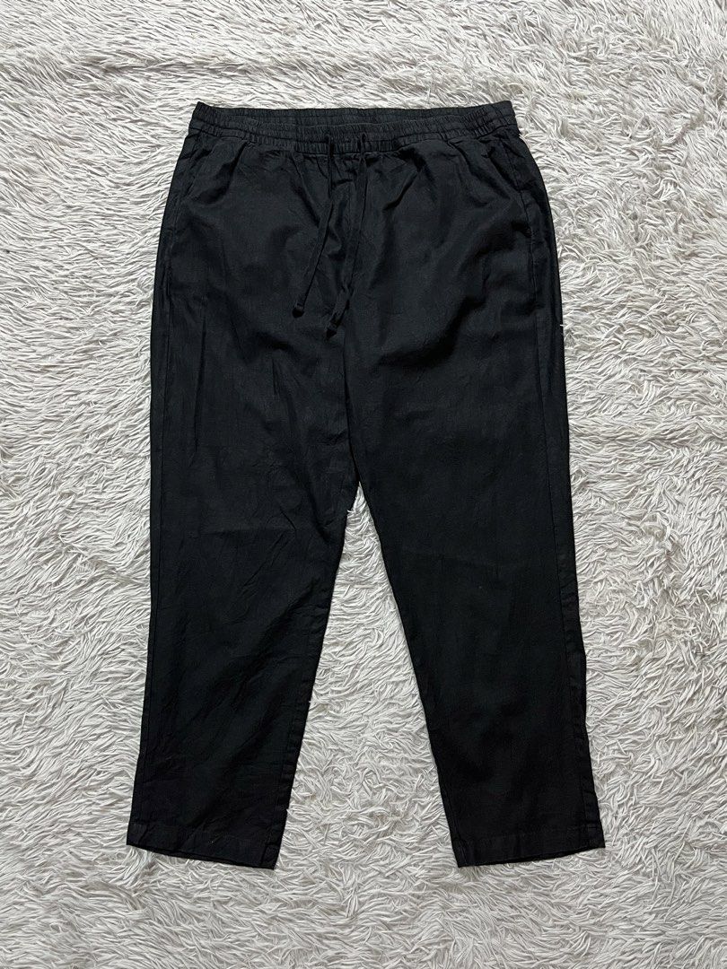 Guess Linen Pants (Category: Other Bottoms) located in Dipolog. Submitted by krstnagnis98 (Listing ID 1465397697, Image 1). Description: Guess Linen Pants 34-36 Adjustable Authentic like new .