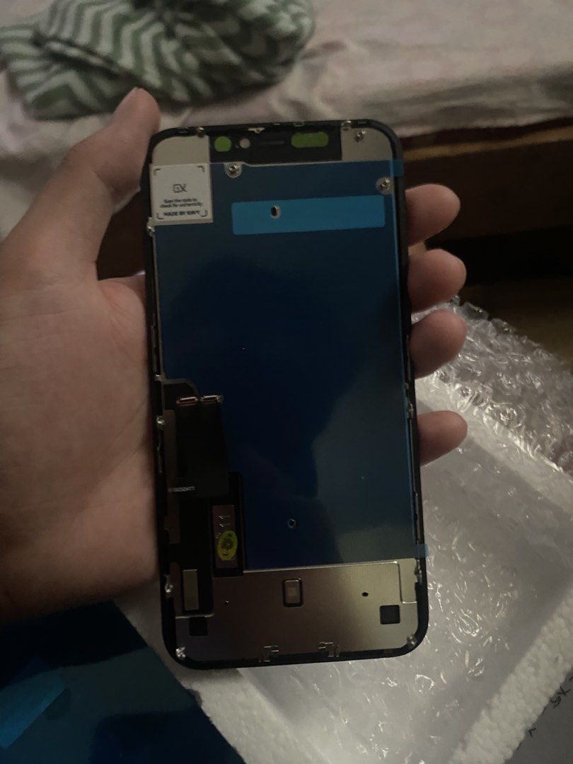 GX In-Cell LCD Screen Replacement Kit for iPhone (Category: Cases & Sleeves) located in Manila. Submitted by zandercgue30382 (Listing ID 1465486356, Image 2). Description: - Brand new GX replacement screen for iPhone (never installed) - Includes full LCD display assembly with attached flex cables - Comes with a starter tool kit (screwdrivers and opening picks) - Ideal DIY solution for cracked, damaged, or unresponsive screens - Ships securely in 
