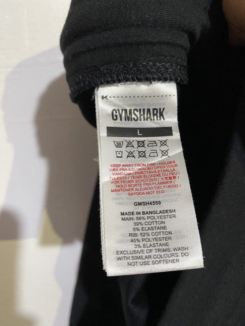GYMSHARK WOMEN SHORT (Category: Shorts) located in Cebu City. Submitted by arsenyong (Listing ID 1465525776, Image 3). Description: Waist:28-32 Length :15 Hem :9 Excellent No issue Need wash .