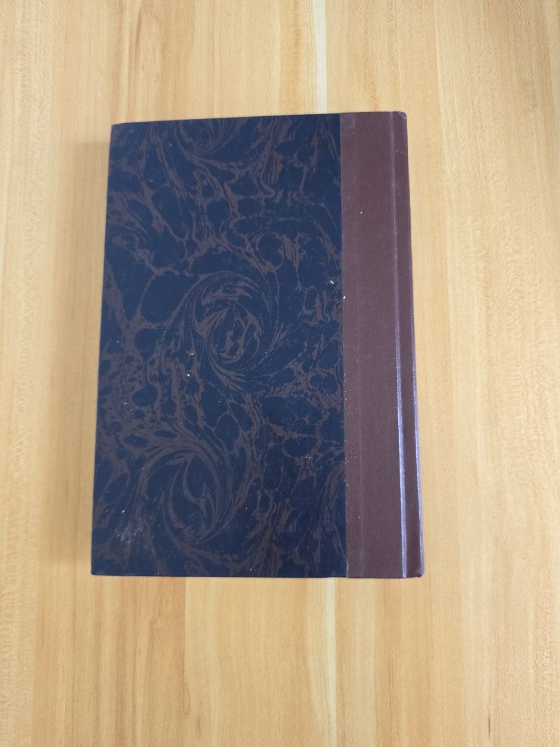 (Hardcover) Kidnapped by Robert-Louis Stevenson (Category: Storybooks) located in Trece Martires City. Submitted by closette.ph (Listing ID 1465405594, Image 2). Description: 💌 click photos to view full item 🌷Genre : Adventure - rfs : apartment cleanout 🌸 - Hardback Edition, authentic copy - personal preloved books - has signs of usage - colors may vary due to lighting.
