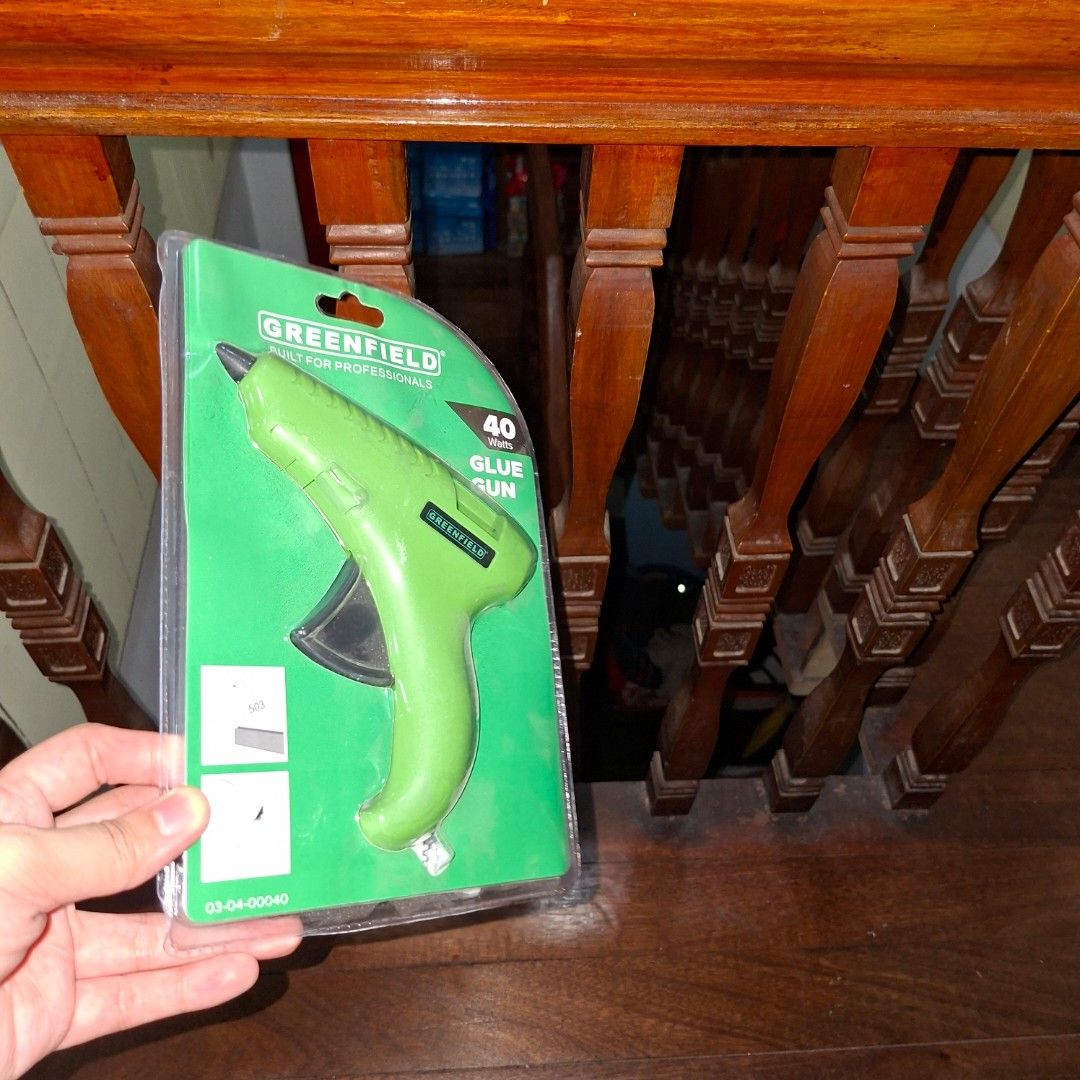 Heavy duty glue gun 40w (Category: Craft Supplies & Tools) located in Pasig City. Submitted by last_price_posted (Listing ID 1465475722, Image 3). Description: .
