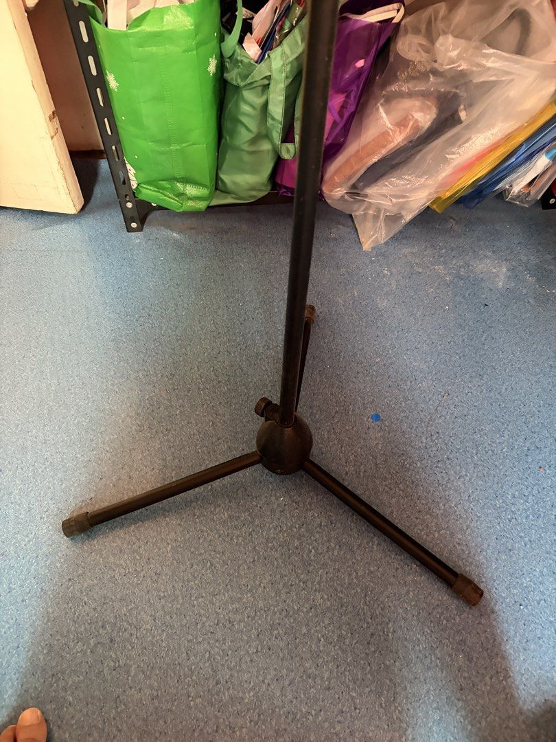 Heavy Duty Mic Stand (Category: Tripods & Monopods) located in Cainta. Submitted by 3m.online.store (Listing ID 1465417379, Image 3). Description: For sale: Heavy duty mic stand. bilhan mo na lang ng microphone clamp. What you see is what you will get .