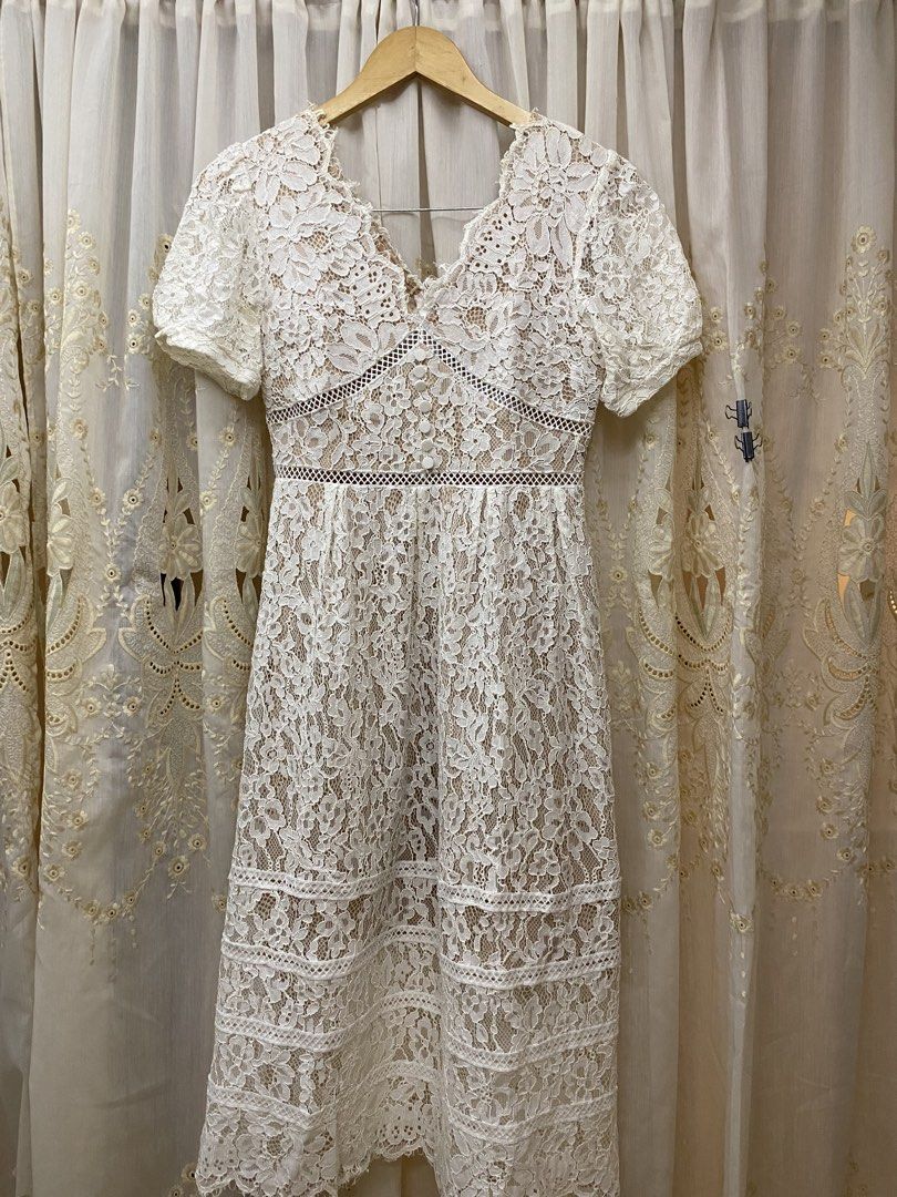 Heavy Lace (Category: Dresses) located in Trece Martires City. Submitted by reloveandrestyle (Listing ID 1465417871, Image 2). Description: Heavy Lace Super ganda High quality Can fit to XS-S.