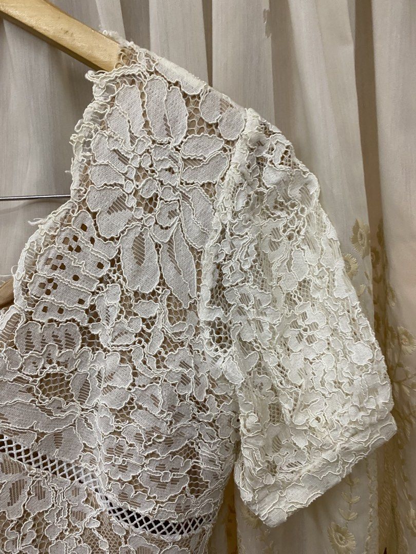 Heavy Lace (Category: Dresses) located in Trece Martires City. Submitted by reloveandrestyle (Listing ID 1465417871, Image 3). Description: Heavy Lace Super ganda High quality Can fit to XS-S.