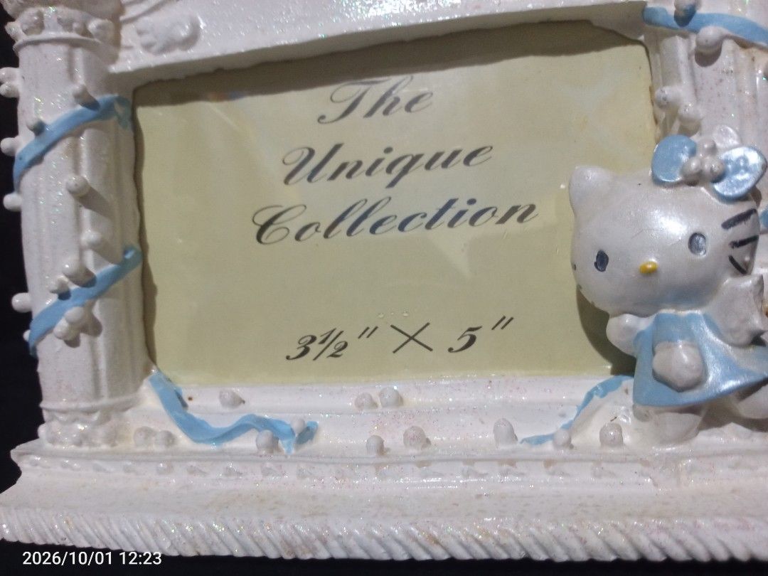 Hello kitty Vintage Frame (Category: Vintage Collectibles) located in Davao. Submitted by banana.pancake (Listing ID 1465385135, Image 2). Description: no issues po .... vintage frame.
