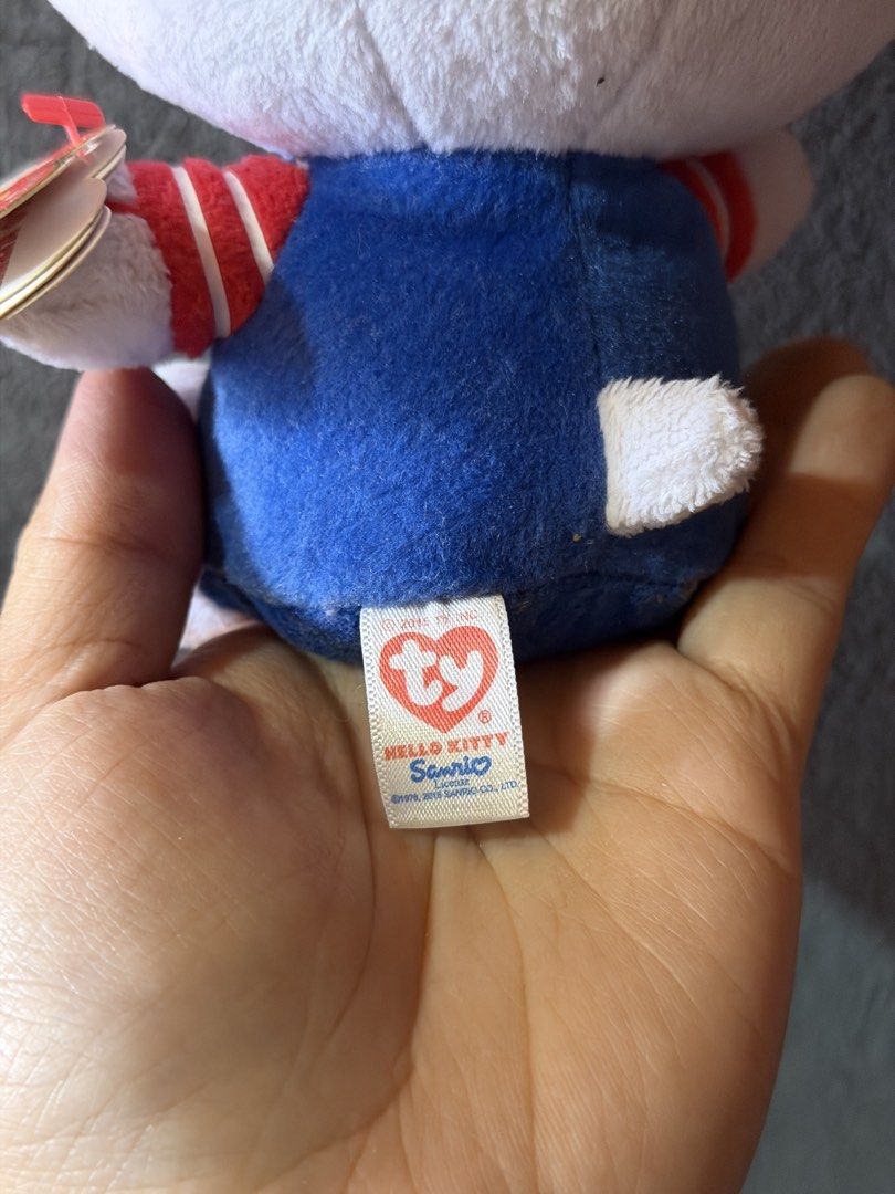 Hello kitty with paper tags (Category: Character Goods) located in Manila. Submitted by thez28 (Listing ID 1465494066, Image 3). Description: Sanrio hk From hongkong surplus Expect min dirt due to packaging sa box .