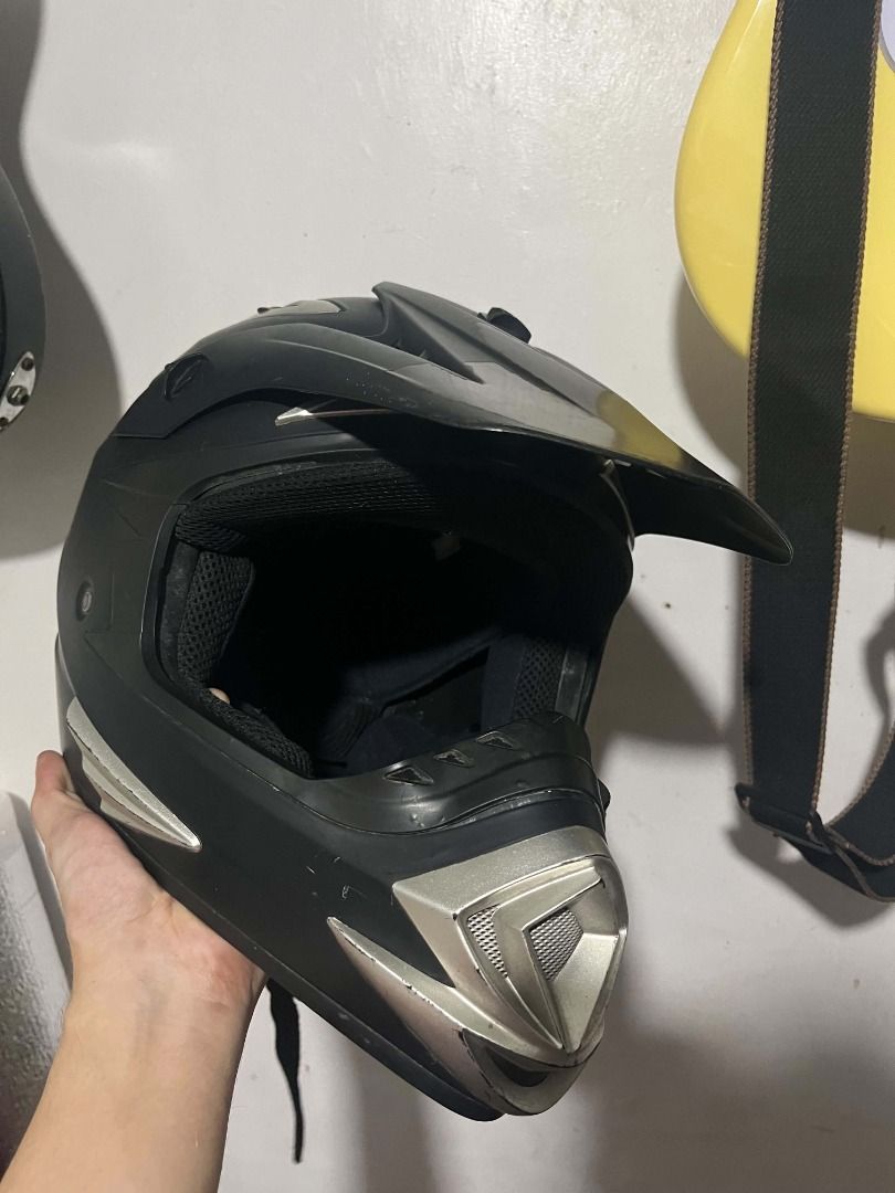 Helmet for Sale (Category: Upholstery, Seatcovers and Other Interior Parts and Accessories) located in Caloocan City. Submitted by freemountain_57aabd (Listing ID 1465481622, Image 1). Description: MOTOCROSS HELMET 🏍️ ✅ Good condition ✅ Washable and removable foam ✅ Clean and ready to use ✅ All goods, no issues ✅ Perfect for motocross, trail riding, and everyday rides Location: Imus, Cavite COD/MEETUPS .