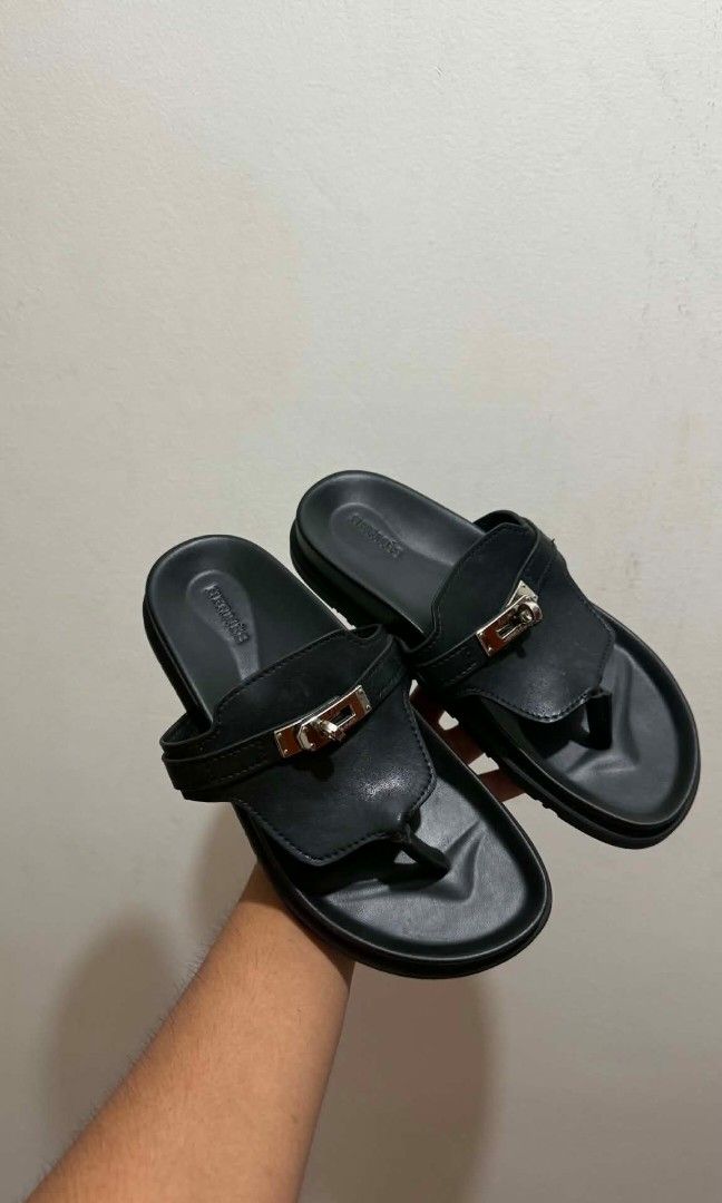 Hermès empire sandal (Category: Flats & Sandals) located in Koronadal. Submitted by mannylagada880 (Listing ID 1465396545, Image 3). Description: in good condition ship nationwide ✈️.