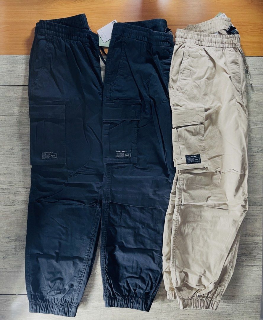 H&M mens cargo pants available (Category: Joggers) located in Quezon City. Submitted by akieo (Listing ID 1465541741, Image 1). Description: H&M mens Cargo jogger pants Brand new Price 1k each only** Shipping available .