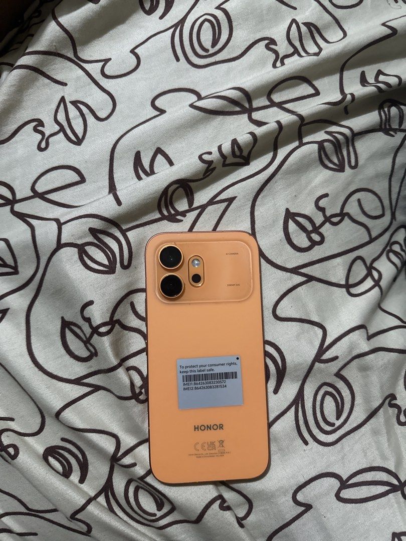 HONOR 600 (Category: Android Others) located in Manila. Submitted by kingmuli12 (Listing ID 1465514683, Image 2). Description: Complete Box With Charger 8GB Ram UP TO 16Gb .