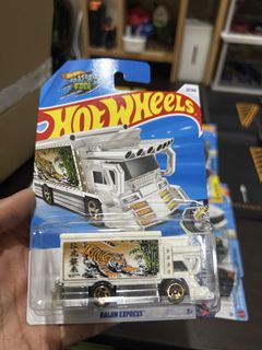 (Category: ) located in . Submitted by ann_diecast (Listing ID 1465513582, Image 1). Description: .