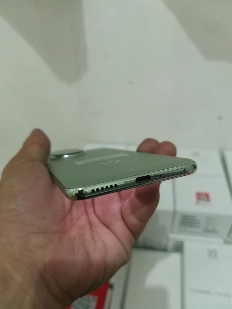Huawei Nova 13 Pro (12GB RAM | 512GB (Category: Huawei) located in Manila. Submitted by imperialfeline (Listing ID 1465498898, Image 3). Description: Huawei Nova 13 Pro (12GB RAM | 512GB Key Specifications RAM / Storage: 12GB RAM / 512GB Storage Display: 6.76-inch quad-curved OLED screen (2776 x 1224 resolution) Rear Cameras: 50MP adjustable aperture primary + 12MP telephoto + 8MP ultra-wide Front Cameras: 60MP + 8MP dual selfie setup Battery & C