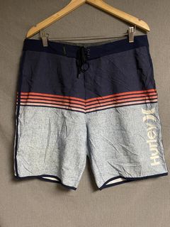 (Category: ) located in . Submitted by ukaythriftshirt (Listing ID 1465571792, Image 1). Description: .