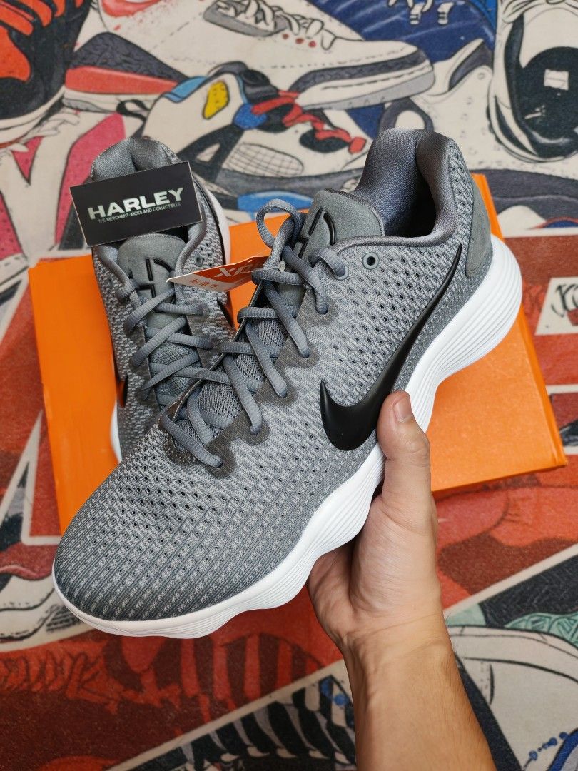 Hyperdunk Low 2017 Wolf Grey (Category: Sneakers) located in Marikina City. Submitted by tm_harley (Listing ID 1465442923, Image 1). Description: 🚨Hyperdunk Low 2017 Wolf Grey 💸3,995 pesos each!!❌7,595 SRP Size 9 / 9.5 / 10 / 10.5 / 11 / 12 Men's Send a DM for inquiries 📩 FB: Harley Villa FB Page: The Merchant - Kicks and Collectibles 📌Marikina City Location.